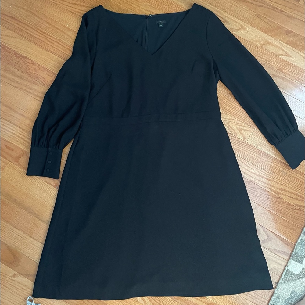 V-Neck Ann Taylor Dress